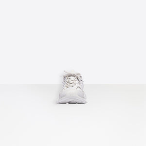 SNEAKER TRACK
