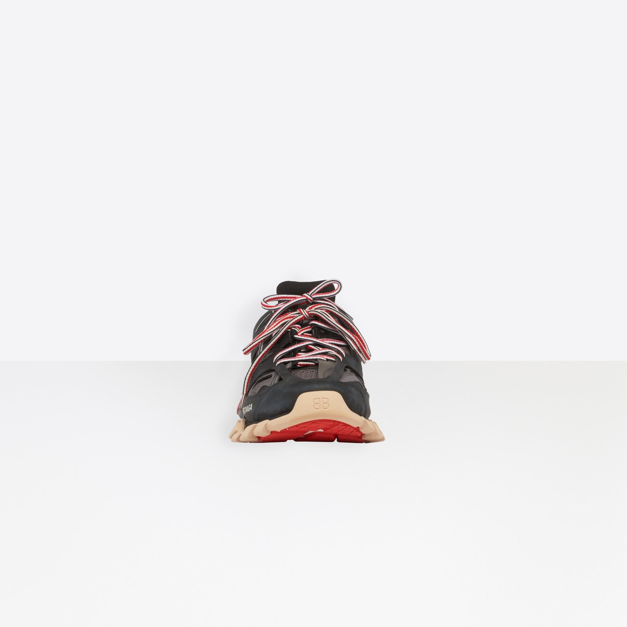 SNEAKER TRACK