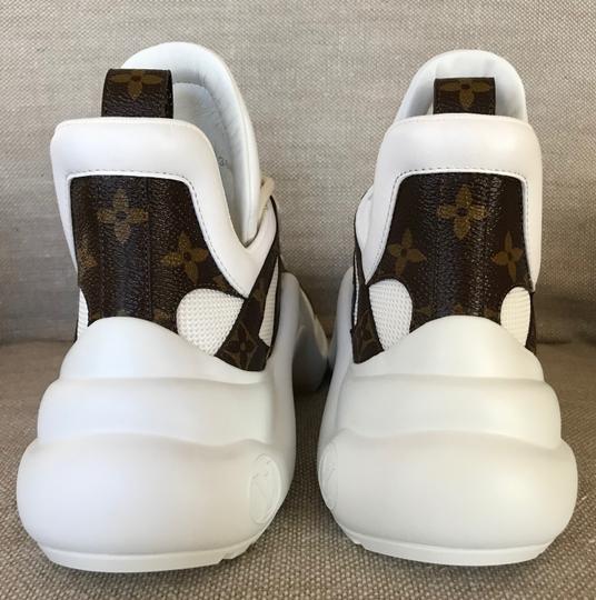Louis Vuitton Monogram/White Runway Archlight