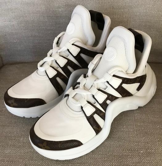 Louis Vuitton Monogram/White Runway Archlight