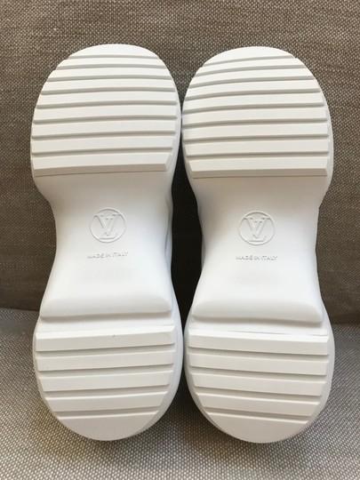 Louis Vuitton Monogram/White Runway Archlight
