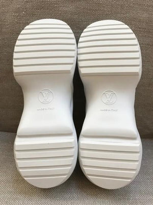 Louis Vuitton Monogram/White Runway Archlight